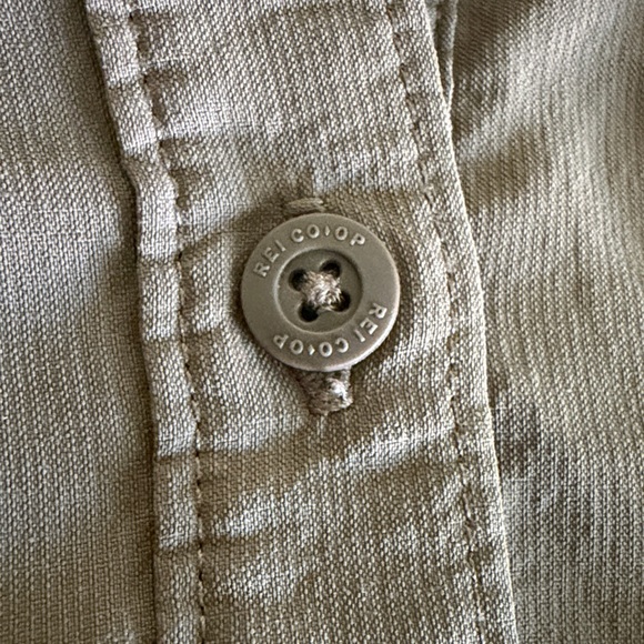 REI Co-op Sahara shirt size M - Picture 14 of 17